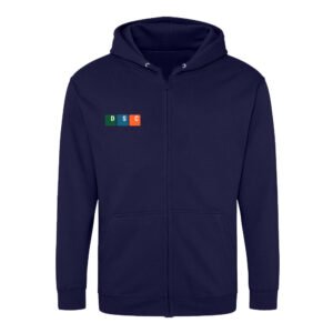 Der DSC Zip-Hoodie Classic in Marineblau verfügt über einen Reißverschluss vorne, verstellbare Kordelzüge, zwei Vordertaschen sowie kleine grüne, blaue und orangefarbene Blöcke mit den Buchstaben D, S und C auf der linken Brustseite.